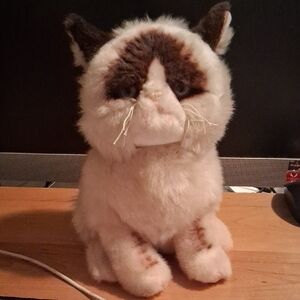 Gund Grumpy Cat Stuffed Toy
